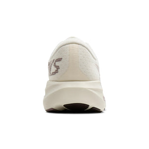 BROOKS GHOST AMP DONNA AI 2026